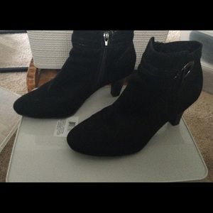 Karen Scott zip booties